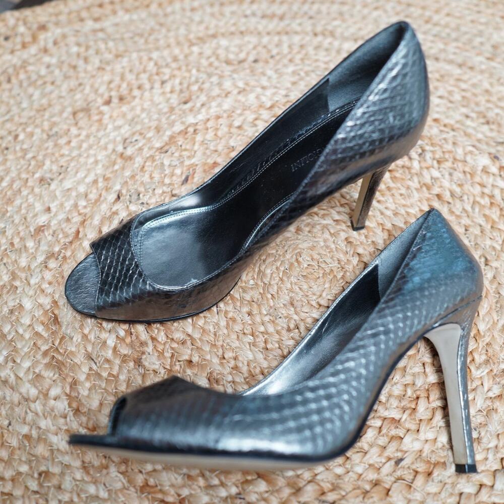 Enzo Angiolini Peep Toe Heels dark gray Snake 10